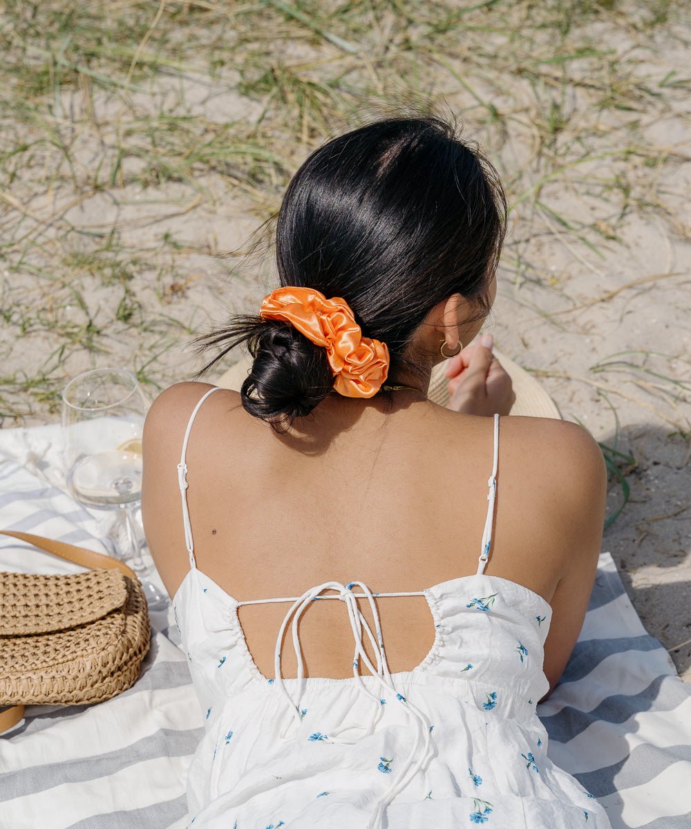 CLAIRE - Satin Scrunchie | Orange - Orange - Fizz & Femme